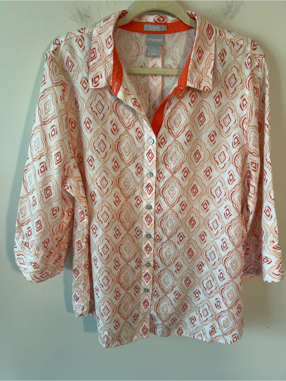Chico's No Iron Coral and Cream Geometric Button-Down Blouse 100% Linen